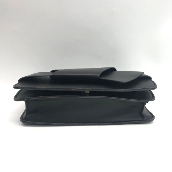 On 34th Black Rosemari Clutch - Picture 5 of 11